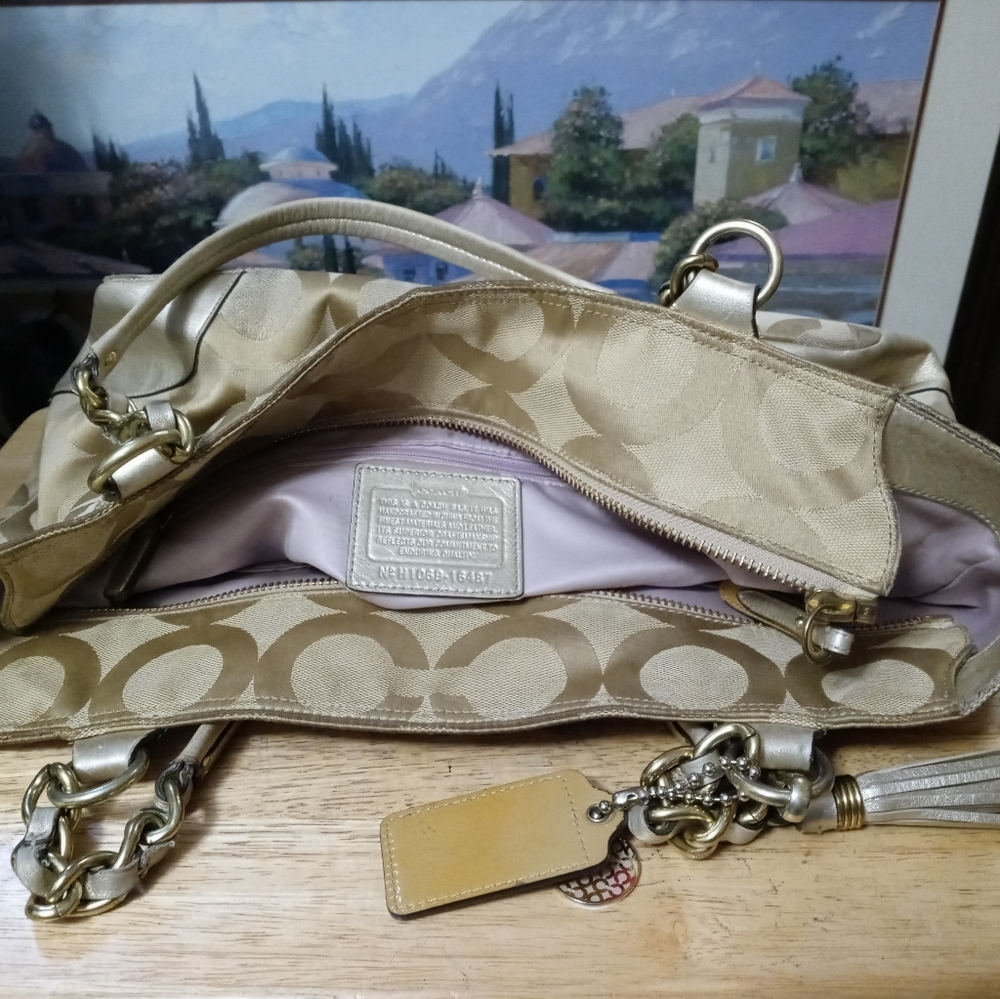 Coach Colette Designer Shoulder Tote Handbag Purse,Excellent Condition👜 - Picture 2 of 15